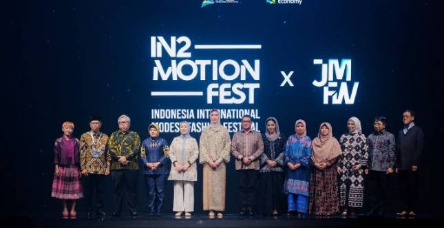 Lewat Modest Fashion, Menpar Widiyanti Bidik Jakarta Jadi Pusat Wisata Belanja Global