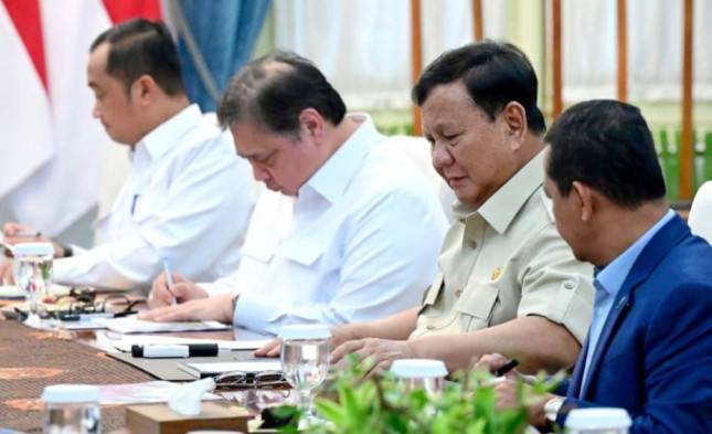 Dipanggil Prabowo, Airlangga Pastikan Ekonomi Stabil dan Ekspor Digenjot