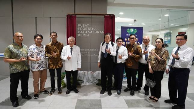 Tzu Chi Hospital Hadirkan Prostat Center & Urinary Stone Center dengan Teknologi Robotik