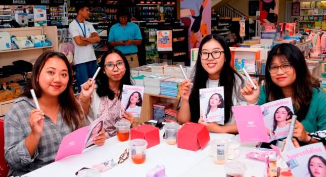 5 Tips Memakai Maskara agar Bulu Mata Panjang, Lentik, dan Bebas Noda ala Makeup Artist Korea