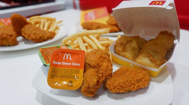 Makan Siang Ini, Cobain Yuk! Sensasi Pedas Gurih dari Crunchy Buffalo Wings 