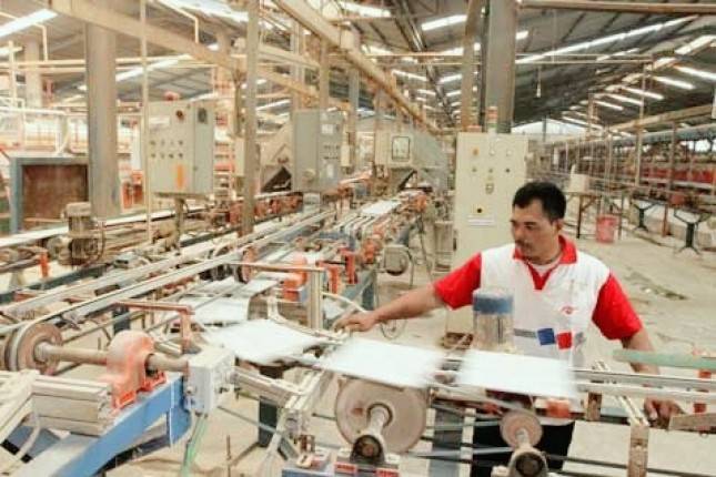 Pacu Daya Saing Industri Keramik, Kemenperin Rilis SBIN   