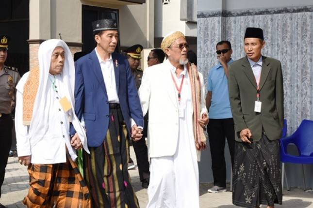 Perempuan Berkesempatan Sama Dalam Pendidikan-Pekerjaan