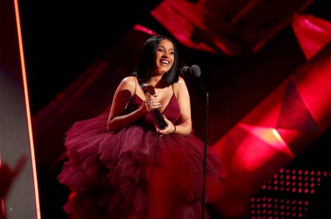 Rapper Cardi B Beri Petunjuk Soal Rilis Album Debut