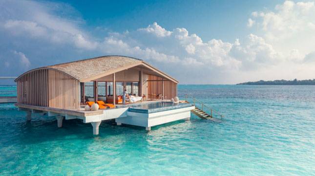 Bulan Madu di Resort Mewah Maldives? Ini Daftar Paket Wisatanya
