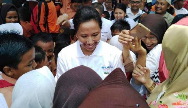 Menteri Rini Soemarno Hadiri Temu AO Mekaar Jabar