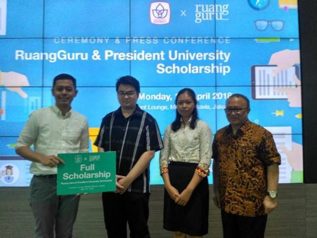 CSR, Jababeka Salurkan Beasiswa kepada 3.700 Siswa Berprestasi