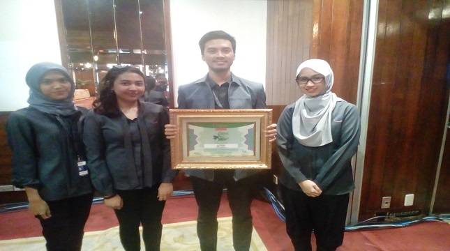 Waskita Beton Precast Gondol Penghargaan dari Warta Ekonomi
