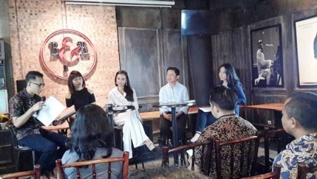 Wim Tangkilisan, Kini Lengket dengan Kaum Milenial