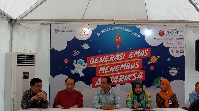 Lembaga Kemanusiaan ESQ Antar Mimpi Anak Bangsa Jadi Astronot