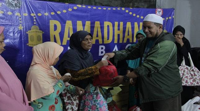Ramadhan Berbagi, Jurnalis Muslim Santuni Yatim, Dhuafa, dan Janda