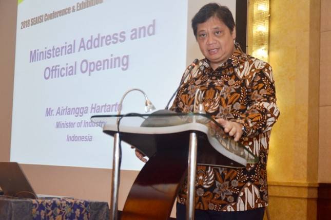 Lindungi Pasar Domestik, Menperin Pacu Percepatan Pembangunan Klaster Industri Baja