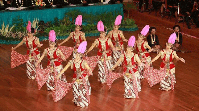 EKI Pentaskan Tari Prajurit Majapahit di India