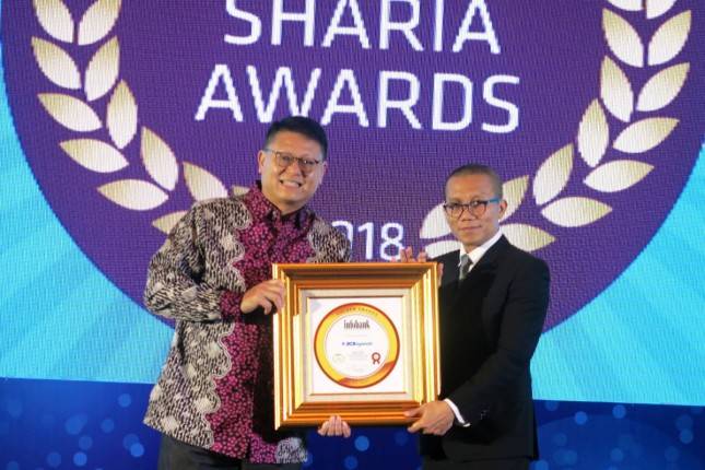 BCA Syariah Raih Penghargaan Infobank Sharia Finance Institution Award 2018