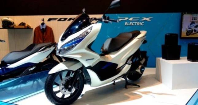 Honda Andalkan PCX Elektrik di IMOS 2018