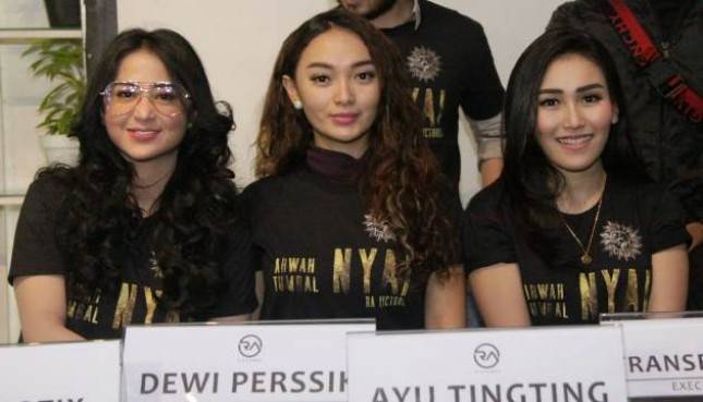 Ayu Ting Ting, Zaskia Gotik dan Dewi Persik bertemu di  Arwah Tumbal Nyai