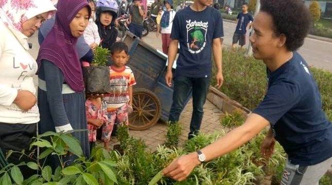 Jababeka Terus Edukasi dan Ajak Para Penghuninya Jaga Kebersihan dan Tanam Pohon Hydroponik