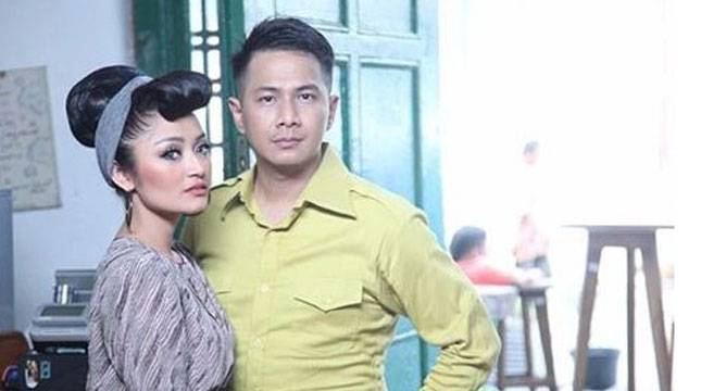 Kolaborasi Delon  Siti Badriah Melahirkan Genre Popdut