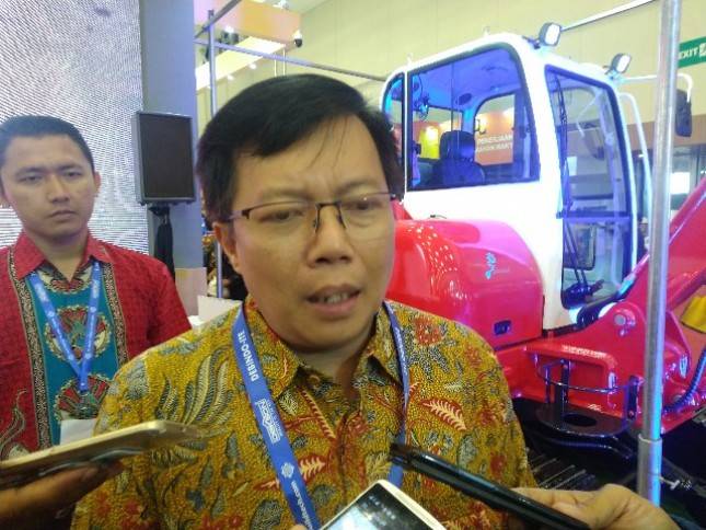 Pindad Luncurkan Eksavator Terbaru Kelas 5 Ton
