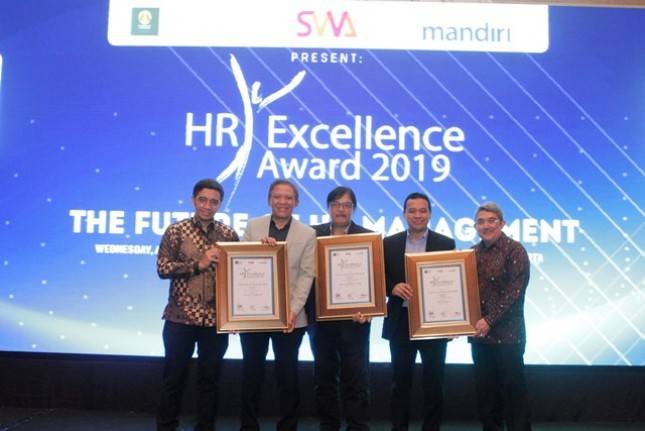 United Tractors Engineering Sabet Tiga Penghargaan HR Excellence 2019
