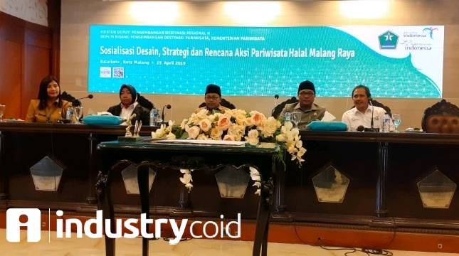 Kemenpar Gandeng Pemkot dan Industri Sosialisaikan Pariwisata Halal di Malang