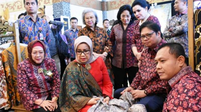 2019, Menperin Bidik Ekspor Batik Tumbuh 8 Persen