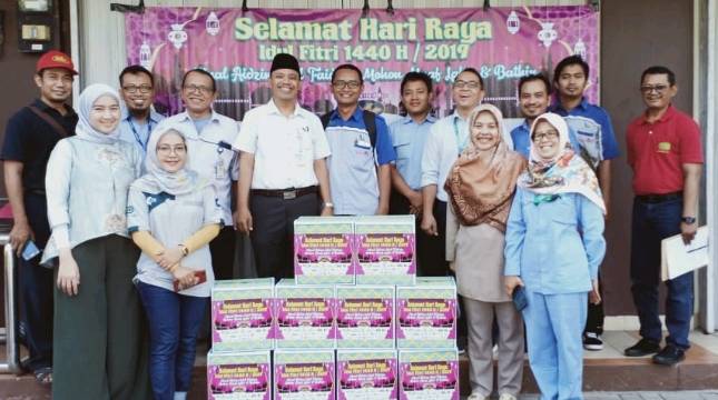 Jababeka bersama Tenant Bagikan 1.724 Paket Sembako untuk Dhuafa