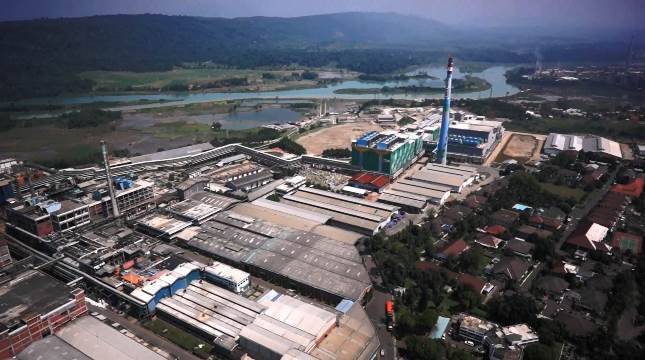 Pemda Purwakarta Terima Bantuan Kendaraan Pengelola Kebersihan dari PT SPV
