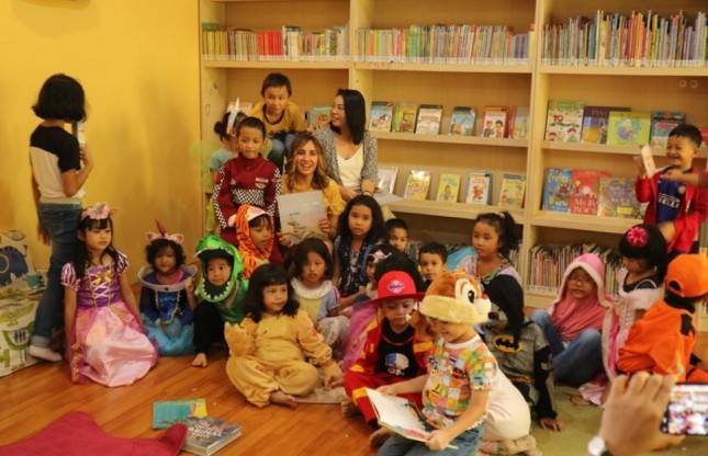 Penyair dan Pengarang Cerita Anak Asal Australia Kunjungi Indonesia
