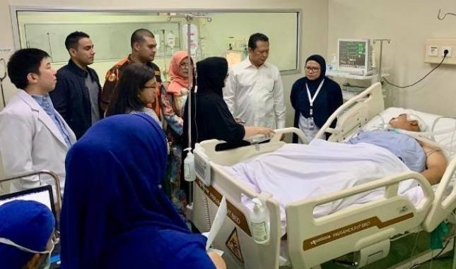 Bamsoet Jenguk Korban Rusuh Demo DPR RI di RS Pelni dan RS Polri Kramat Jati