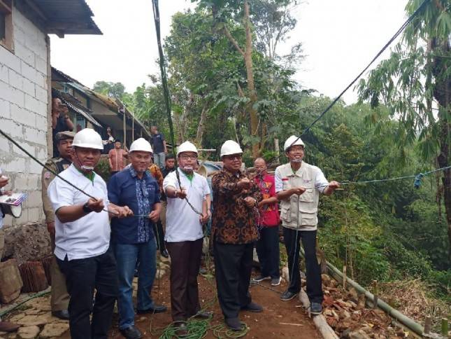 Bank Muamalat dan BMM Renovasi Rumah Warga Sukabumi