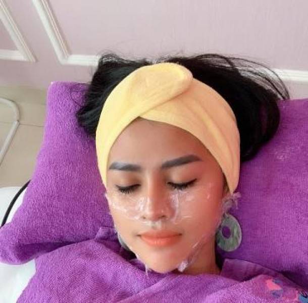 Lia Callia Selalu Menjaga Penampilan dengan Perawatan ke Salon