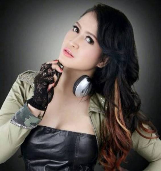 DJ Velline Chu Laporkan Kekasihnya ke Polda Petro Jaya