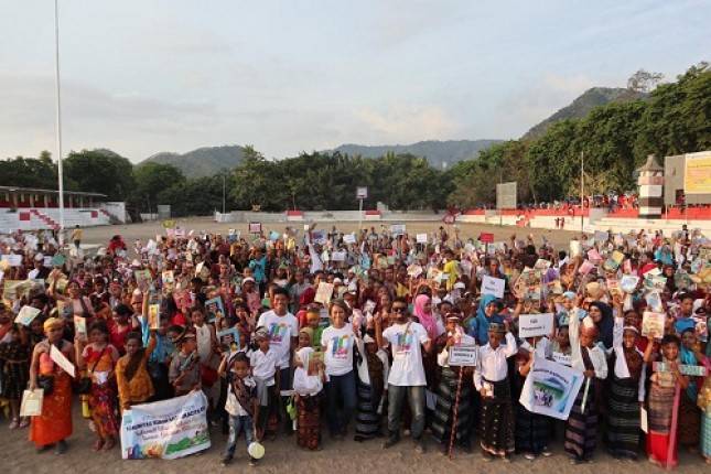 1.000 Anak Ramaikan Festival Literasi Pertama  di Kota Ende Flores