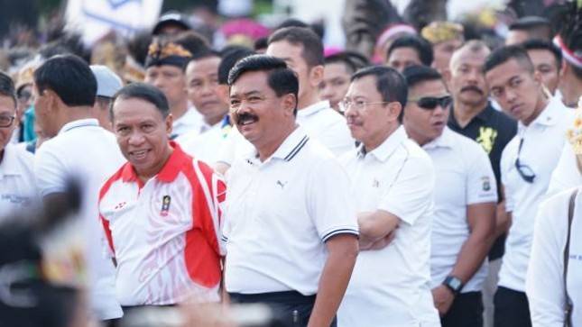 Panglima TNI Ikuti Jalan Sehat Keluarga Indonesia 2019