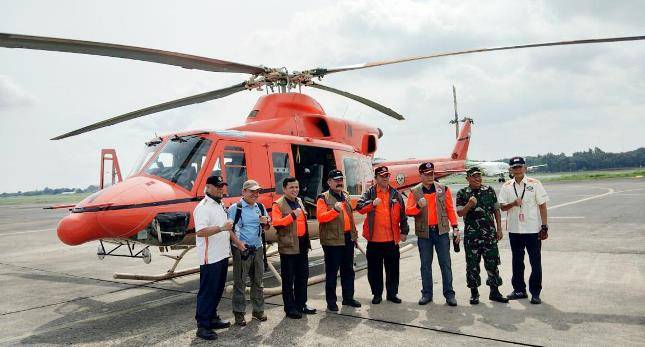 Tinjauan Udara Tim BNPB untuk Pemetaan Rehabilitasi Lahan Longsor