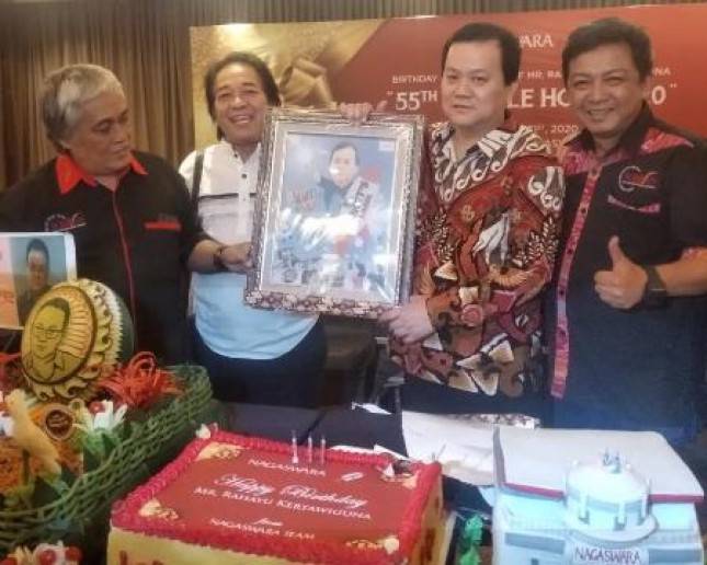 Ulang Tahun Boss Nagaswara Mendapat Kado Istimewa dari Wartawan