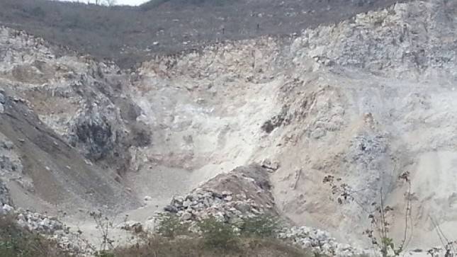 Masyarakat Luwuk-Lolok Flores Tolak Pabrik Semen dan Tambang Batu Kapur