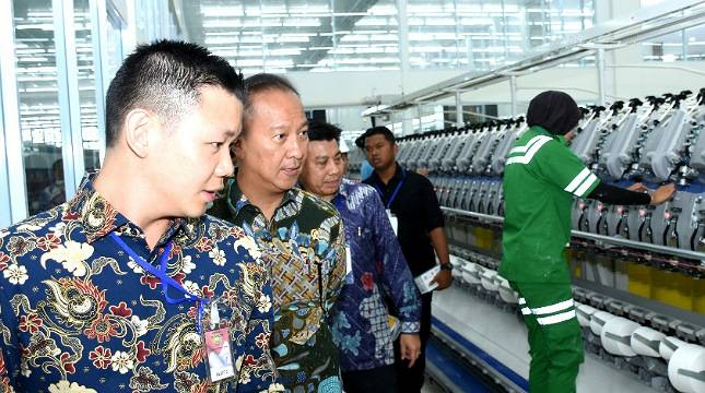 Bahan Baku Terpenuhi, Menperin Genjot Industri TPT Nasional
