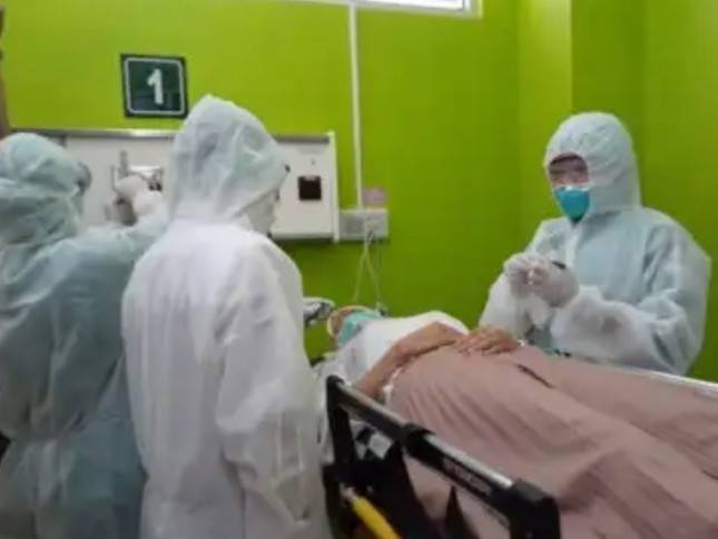 Keluarga Gelar Tahlilan Tiga Malam, Jenazah Pasien Diduga Terinfeksi Virus Corona Masih Tertahan di RSPB Batam