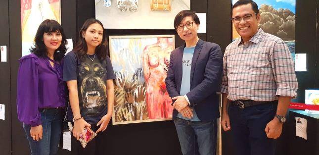 Annabel Ikut Pameran Lukisan Tomato Art School