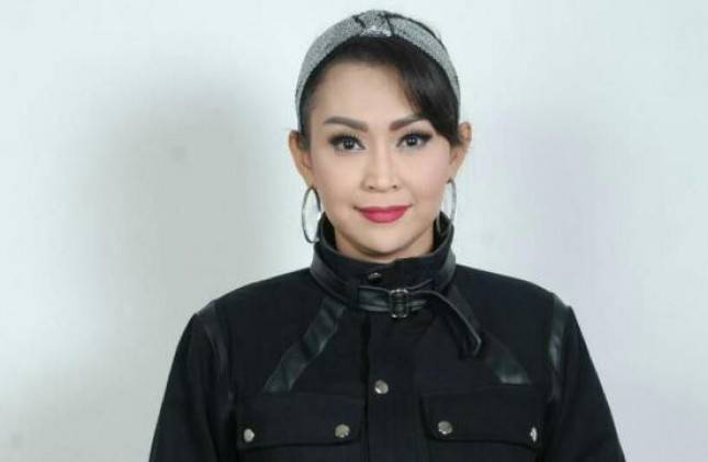 Ratna Listy Tak Gentar Menghadapi Virus Corona