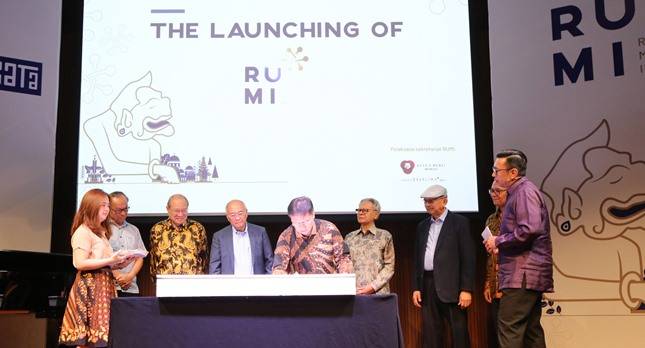 Rumah Mentor Indonesia (RUMI) untuk SDM Indonesia Unggul Siap Hadpai  Revolusi Industri 4.0.