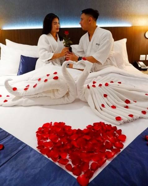 Memulai Perjalanan Baru dengan Honeymoon Package di Aston Inn Pandanaran Semarang