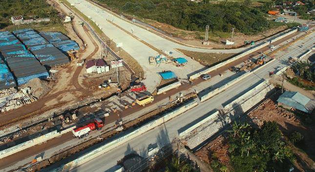 Pengelola Tol Padang-Sicincin Catat Ya! DPR Ini Minta Pelaku UMKM Diberikan Porsi Strategis di Rest Area