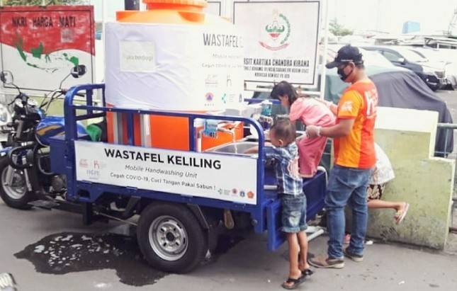 CEO Generali Indonesia Edy Tuhirman: Wastafel Keliling & Bagi-bagi Masker untuk Ajak Masyarakat Cegah Penyebaran Covid-19