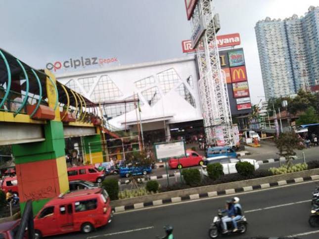 Anjlok di Hajar Corona, Ramayana Depok Tutup, 87 Karyawan di PHK dan Menangis
