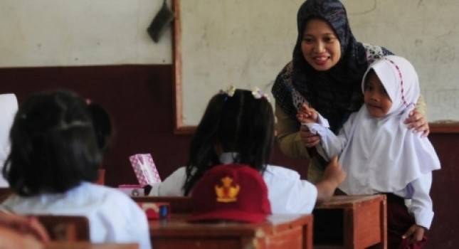 Kabar Baik, Guru Madrasah Non-PNS Tetap Dapat Tunjangan Meski Mengajar dari Rumah