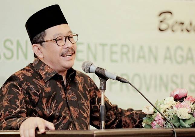 Darurat Covid-19, Wamenag: Jangan Ziarah Kubur