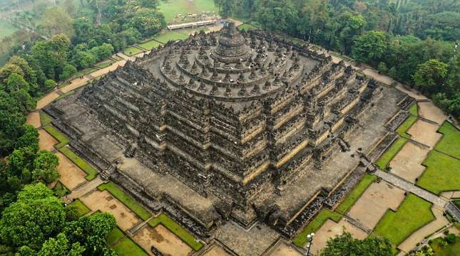 Pemerintah Putuskan Pemasangan Payung Stupa Induk Candi Borobudur Ditunda